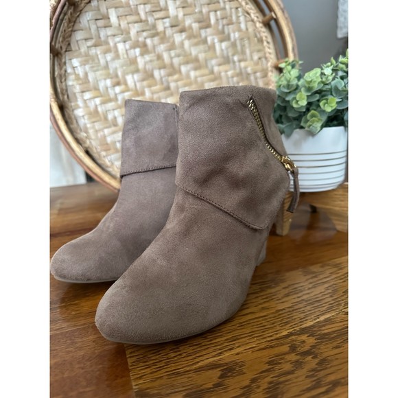Zigi Soho | Ksenia Wedge Booties | Tan - Picture 1 of 11